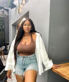 Dresses Black Women Casual, 2024 Spring Outfits Midsize, Summer Outfit Ideas Black Women Plus Size, Island Vacation Outfits Black Women Plus Size, Classic Summer Style, Date Night Outfit Classy, Embroidery Blouses, Plus Size Baddie Outfits, Girls Dress Outfits