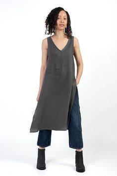 Chic Linen V-neck Tank Top, Chic V-neck Linen Dress With Relaxed Fit, Sleeveless Linen Dress With Side Slits, Creative Clothes, Glad Rags, Linen Top, Fabric Care, Get Inspired, Cold Water