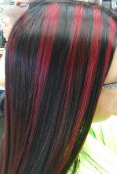 Red Draculaura Hair, Black Hair With Red Stripes, Dark Red Skunk Stripe Hair, Red And Black Striped Hair, Chunky Highlights Red, Red Streaks In Black Hair, Chunky Red Highlights On Dark Hair, Red Stripes Hair, Chunky Colored Highlights