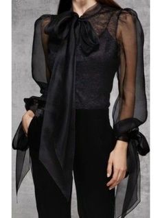 Mode Abaya, Marchesa, Sheer Top, Black Top, Blouse Designs, Black Fashion, Fashion Dresses, Fashion Inspo