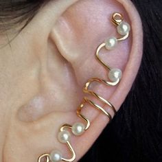 Ear Cuff Diy, قلادات متدلية, Wire Jewelry Rings, Wrap Earrings, Wire Jewelry Designs, Gold Ear Cuff, Silver Ear Cuff, Diy Wire Jewelry, Handmade Wire Jewelry