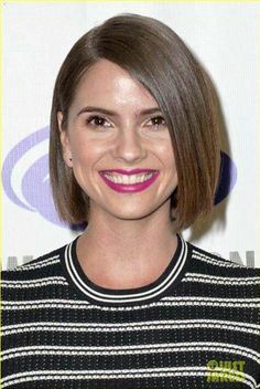 . Lena Heady Haircut, Lena Headey 300, Lena Headey Red Carpet, Shelley Hennig Diana Meade, 30 Day Plank, 30 Day Plank Challenge, Shelley Hennig, Short Bob, True Beauty