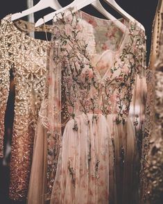 Such a pretty Blush flower embroidered wedding dress,perfect for a boho wedding ! Fashion Design Inspiration, Delicate Feminine, Bohol, Vestidos Vintage, Indian Summer, Romantic Dress, Dress Gown, Gorgeous Gowns, Classic Beauty