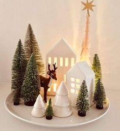 Christmas Decorations Minimalist, Christmas Decor Inspiration, Christmas Tree Inspiration, Christmas Themes Decorations, A Deer, Wrapping Ideas