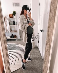 Autumn Winter Maternity Wear, Maternity Puffer Vest Outfit, Comfy Pregnant Outfits Winter, Fall Maternity Office Outfits, Fall Maternity Outfits Third Trimester, Camping Maternity Outfits, Cool Weather Maternity Outfits, Fall 2nd Trimester Outfits, September Maternity Outfits