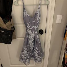 Light purple flowery dress
Only worn once for homecoming
Size 7 so fits like medium! Flowery Dress, Flowery Dresses, Light Purple, Homecoming, Women's Dress, Size 7, Women Accessories, Womens Dresses, Outfit Accessories