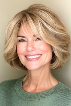 Volume Bob, Edgy Blonde Hair, Haircuts Women, Fine Straight Hair, Hairstyle Short, Everyday Hair, Classic Bob, Asian Short Hair, Layered Bob Hairstyles