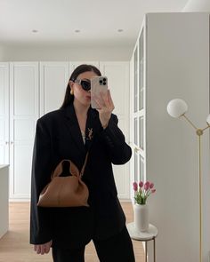 Carla Proto on Instagram: “Black today 🖤✨ Blazer @thefrankieshop Bag @polene_paris Occhiali Ysl via @adrialenti.it Shoes @prettyballerinas • • • • • #look #black …” Black Polene Bag Outfit, Polene Numero Neuf Mini Outfit, Black Polene Bag, Polene Neuf Mini, Polene Bag, It Shoes