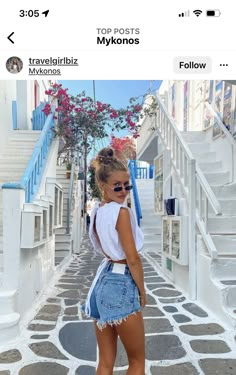 Santorini Fashion, Island Vacation Outfits, Cute Summer Outfits, High Fashion Street Style, Vacation Outfits