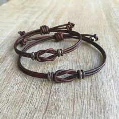 Pulsera Couples Bracelets, Bracelet Initial, Couples Bracelet, Couple Bracelets, Leather Bracelets, Diy Schmuck