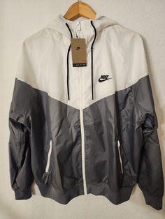 Nike Windrunner, Hoodie Full Zip, Half Zip Jacket, Nike Windbreaker, Jacket Hoodie, Clothing Designs, Nike Sports, Nike Outfits, Comfy Fits