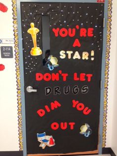 Science Classroom Door, Classroom Door Decorations, Library Media Specialist, Library Media Center, Trendy Door, Elementary School Library, Library Skills