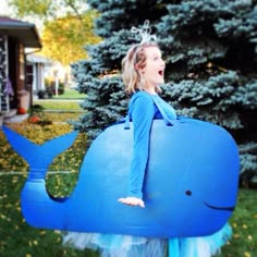 DIY whale Halloween costume Little Mermaid Bedroom, Whale Costume, Sea Creature Costume, Under The Sea Costumes, Sea Costume, Mermaid Costume Diy, Under The Sea Decorations, Fish Costume, Costume Carnaval