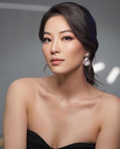 Arden Cho Makeup, Asian Bridal Makeup Natural, Natural Bridal Makeup Asian, Asian Glam Make Up, Bridal Makeup Asian Brides, Partner Track, 60s Hairstyles, Asian Wedding Makeup