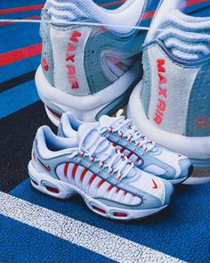 Nike Air Max Tailwind Iv, Hellboy Tattoo, Nike Air Max Tailwind, Nike Air Tailwind, Nike Air Max 2, Pretty Shoes Sneakers, All Nike Shoes, Nike Air Max Tn