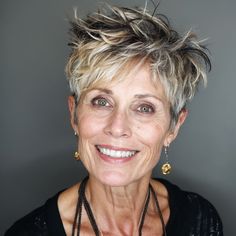 magnific QvbCzRC6fJBOM4tDHvNV Two Tone Shaggy Long Pixie, Short Pixie