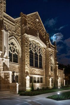 Image of church lit-up with NiteLites outdoor lighting. Church Lighting