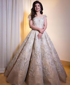 Bridal Gown For Sangeet Function, Ring Ceremony Gown For Bride, Reception Gowns Indian Bridal, Ball Gown Designs, Bridal Dresses Ideas, Bridal Pic, Individual Poses, Engagement Dress For Groom