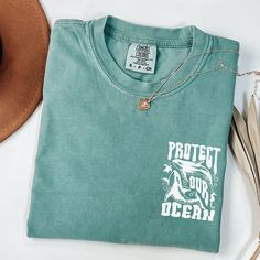 marine biology shirts | marine biology gift | comfort colors tees | baggy shirt | oversized tee  🌺Item will spend 1-4 days in production. Orders come with tracking and usually arrive on time (arrival may very with UK orders) ⚠️Colors may appear different upon arrival due to the shirts being garment-dyed. 🌺About this listing... 🌺Comfort Colors introduces its garment-dyed t-shirt; a  tee made 100% with ring-spun cotton. The soft-washed, garment-dyed fabric brings extra coziness to your wardrobe Ocean Shirt Design, Marine Clothes, Surfer Gifts, Orca Shirt, Marine Biology Shirts, Ocean T Shirt, Swim 2024, Respect The Locals, Ocean Shirt