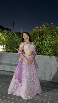 Poses On Lehenga Aesthetic, Wedding Guest Lehenga Look, Lehanga Pose Ideas, Aesthetic Lehenga Simple, Lehenga Poses Aesthetic, Mumbai Outfit Ideas, School Farewell Outfit Ideas, Purple Gown Indian, Lehenga Designs For Teens