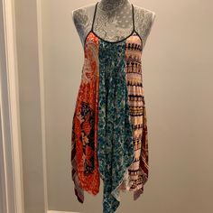 Free People Versatile Dress Or Top With Jeans. Can Be Righted To Wear Higher In Front, Ties In Back At Neck. Smocking On Bust. Very Cute & Colorful. Multicolor Tie-back Midi Dress For The Beach, Bohemian Summer Mini Dress With Patchwork, Patchwork Halter Neck Dress For Vacation, Beach Sundress In Viscose, Casual Summer Boho Dress In Viscose, Casual Viscose Boho Dress For Beach, Patchwork Halter Neck Vacation Dress, Casual Viscose Boho Dress For Summer, Bohemian Mini Stretch Dresses