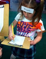 Each child got a list, clip board, pencil and one flash card (on a headband). Then the students roamed around the room reading sight words. They drew a line from their peer's name to the sight word they read off their peer's forehead. Such a cute idea. Reading Sight Words, Organizing School, Phonics Ideas, Atticus Finch, Head Hunter, Clip Board