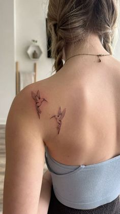 Double Hummingbird Tattoo, Hummingbird Tattoo Matching, Two Hummingbird Tattoo With Flowers, Humming Bird Tattoo Shoulder, Hummingbird Tattoo Above Knee, Bird Tattoo Placement Ideas, Aesthetic Wrist Tattoos For Women, Two Humming Bird Tattoo, Pretty Hummingbird Tattoo