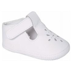 The Baby Deer Kennedy Leather Crib Shoes are the first shoes for your baby. The hook and loop closure makes it easy to get them on and off your babies feet. The Baby Deer Kennedy Leather Crib Shoe makes a great keepsake with its durable leather and classic design. Size: 00.  Color: White.  Gender: female.  Age Group: infant. Crib Shoes Girl, T Strap Shoes, Baby Deer, Johnson And Johnson, Crib Shoes, Baby Store, Baby Size, 2 Months