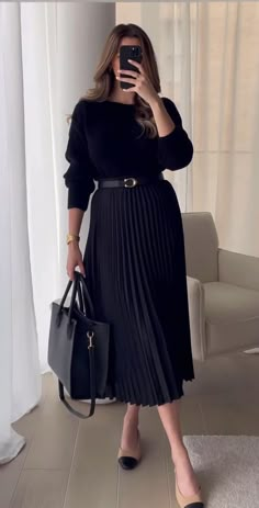 Winter Elegant Outfits Women, Classy Outfits For Women Dress Casual, Office Ootd, Lady Outfits, Elegantes Outfit Damen, Rok Outfit, Interview Attire, Chique Outfit, College Outfit