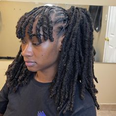 RoRo Nelson | Let’s book more Loc Bangs 🥵🔥🔥🔥 Loc Artist: @roro_kinx (BOOK ME USING THE LINK IN MY BIO) #stllocs #stlhair #stlbraids #starterlocs… | Instagram Unique Loc Styles Black Women, Loc Bangs Styles, Loc Bangs, Loc Goddess, Natural Hair Short Cuts, Hair Locs