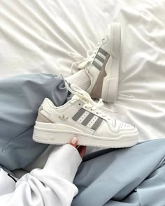 Adidas Forum Bold, Mode Aesthetic, Adidas Shoe, Replica Sneakers, Pretty Sneakers, Forum Low, Trendy Shoes Sneakers, Aesthetic Luxury, Dr Shoes