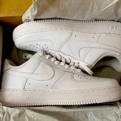 Brand New In Box Never Worn Nike Tech Sweatsuit, White Air Force 1s, Travis Scott Utopia, Nike Travis Scott, Blue Basketball Shoes, Travis Scott Cactus Jack, Nike Air Flight, White Air Force 1, Nike Air Max Excee