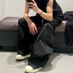 Product Show： Oversized Trousers, Style Cargo Pants, Overalls Men, Black Cargo Pants, Style Cargo, Black Cargo, Men Street, Mens Streetwear, Fashion Pants