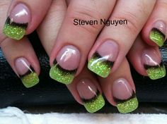 . Acrylic Nails Ideas Green, Cute Glitter Nails, Nails Ideas Green, Green Nail Art Designs, Halloween Green, Holloween Nails, Halloween Acrylic Nails