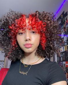 Curly Hair Color Ideas, Curly Hair Color, Curly Hair Natural, Cabello Afro Natural, Lil Mama, Hairstyles Curly Hair, Cute Curly Hairstyles