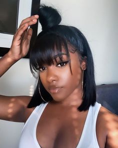 Short Hairstyle With Bangs Women Black Woman, Frontal Bob Wig, Frontal Bob, Lace Frontal Bob, Baby Hair Brush, Bangs Hairstyle, Straight Natural, Lace Fronts, Affordable Wigs