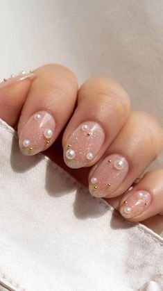 Fall Nails 2022 | Fall Nail 2022-2023 Wedding Day Nails, Pearl Nail Art, Pearl Nails, Girls Nails, Birthday Nails, Bridal Nails, Nude Nails, Wedding Nails, Trendy Nails