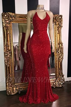 Red Evening Gown For Christmas, Red Christmas Evening Gown, Red Christmas Party Gown, Red Party Gown With Sweep Train, Red Gown For Red Carpet Party Season, Red Gown For Red Carpet Events, Red Formal Gown For Party Season, Red Sweep Train Evening Dress For Party Season, Red Maxi Dress With Sweep Train For Party