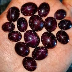 Texture Jewelry, Crystal Rocks, Star Garnet, Land Of The Lustrous, Earth And Space Science, Crystal Cave