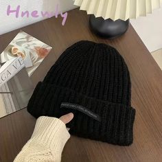 Hnewly Thick Oversized Beanie Label Patch Solid Color Knit Hats Simple Casual Coldproof Beanies Oversized Beanie, Ripped Jeans Style, Ripped Jeans Women, Mom Pants, Knit Hats, Denim Trousers, Grey Khakis, Caps For Women, Skull Cap