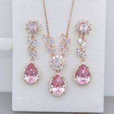 This Wedding Jewelry Sets item by EmonaJewellery has 34 favorites from Etsy shoppers. Ships from Slovenia. Listed on Jul 4, 2024 Pink And Silver Necklace, Pink Prom Jewelry, Pink And Gold Necklace, Pink Prom Accessories, Pink And Gold Jewelry, Pink Necklace Jewelry, Gold Earrings And Necklace, Pink Opal Crystal, Prom Jewelry Sets