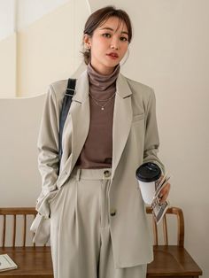 Casual Pantsuits For Women, Soft Tailoring Women, Businesscore Women, Trendy Suits Women, Cool Suits Women, Modern Suits For Women, Beige Suits Women, Suit Style Women, Women’s Suits