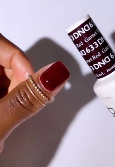 Fall Nails Dc Gel, Dnd Wine Gel Polish, Fall Nails Dnd Colors, Fall Colors Nails Gel, Dark Red Dnd Gel Polish, Dnd 751 Cherry Mocha, Dnd Scarlet Dreams, Dnd Gel Polish Fall Colors