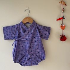 This is purple Japanese pattern baby kimono!! Made in Japan, and only one item👶👘 These  kimonos are made with soft gauze fabrics! ⭐️Size(1) ✴︎Size: Height 60-70 cm/ 24-27 Inches  ✴︎Material: Gauze (Japanese fabric) ✴︎Colour might be different depending on the viewer's screen settings ✴︎The Age: around 6 months to 12 months (Please check the babies) ⭐️Size(2) ✴︎Size: Height 100 cm/ 39 Inches  ✴︎Material: Gauze  (Japanese fabric) ✴︎Colour might be different depending on the viewer's screen setti Japanese Baby Clothes, Japanese Baby, Baby Kimono, Fabric Colour, Japanese Patterns, Purple Fabric, Gauze Fabric, Baby Outfits, Japanese Fabric