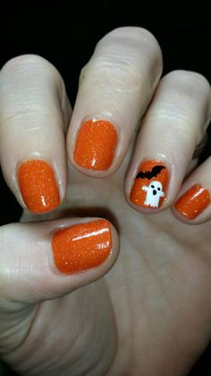 Ghost Toenail Design, M&m Nails, Orange Nails With Ghost, October Nail Designs Fall, Halloween Nails Ghost And Pumpkin, Ghost Nail Designs, Halloween Nail Designs Black And Orange, Halloween Nails Ghosts And Pumpkins, Black And Orange Pumpkin Nails