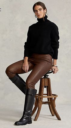 Ralph Lauren Women's Lamb Leather Pants Brown Size 2. Stretch Leather Pants For Business Casual In Fall, Casual Leather Pants For Business Casual In Fall, Fitted Ralph Lauren Bottoms For Fall, Classic Brown Leather Pants For Fall, Chic Ralph Lauren Trousers, Ralph Lauren Style Women, Brown Leather Pants Outfit, Leather Pants Brown, Leather Trousers Outfit