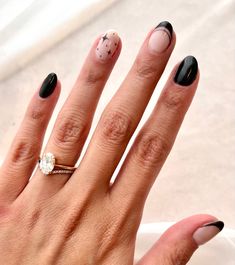 Edge Nail Designs, French Nails With Nail Art, Black Boho Nails, Black French Tip Gel Nails, French Tips With Accent Nail, Star Accent Nails, Black Nails With Accent Nail, Fun Black Nails, Black French Nail Designs