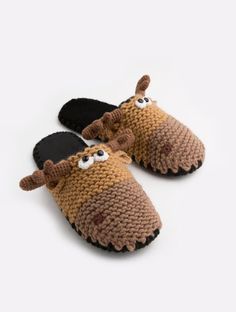 Handmade home slippers 🙌 with a closed shape Moose, with felt soles. The top of the slippers is made of woolen thread, and the insole is made of soft velor. Slippers are machine washable ❤️—————————————————————————————Materials:Shell and outsole: feltInsole: black velvet velorUpper: semi-wool,100% handmade.Machine washComfortable, light, quiet Cozy Indoor Slippers With Rubber Sole, Brown Outdoor Winter Slippers, Cozy Brown Slippers With Rubber Sole, Brown Non-slip Comfortable Slippers, Comfortable Brown Outdoor Slippers, Cozy Outdoor Slip-on Slippers, Comfy Brown Indoor Slippers, Outdoor Cozy Slippers With Rubber Sole, Cozy Outdoor Slippers With Rubber Sole