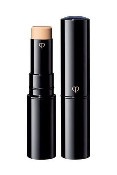 Click here to shop the best under eye concealers for all skin tones #concealer #undereye #circles #skincare #makeup #beauty Fine Lines On Forehead, Lines On Forehead, Clinique Eyeshadow, Concealer Tips, Dark Circles Makeup, Nars Radiant Creamy Concealer, Makeup Tip, How To Apply Concealer