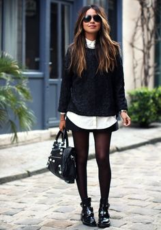 Ankle Boots Skirt, Shorts Styling, How To Wear Ankle Boots, Rok Mini, Walking Down The Street, Pullover Outfit, Looks Black, Business Outfit, Mode Inspo